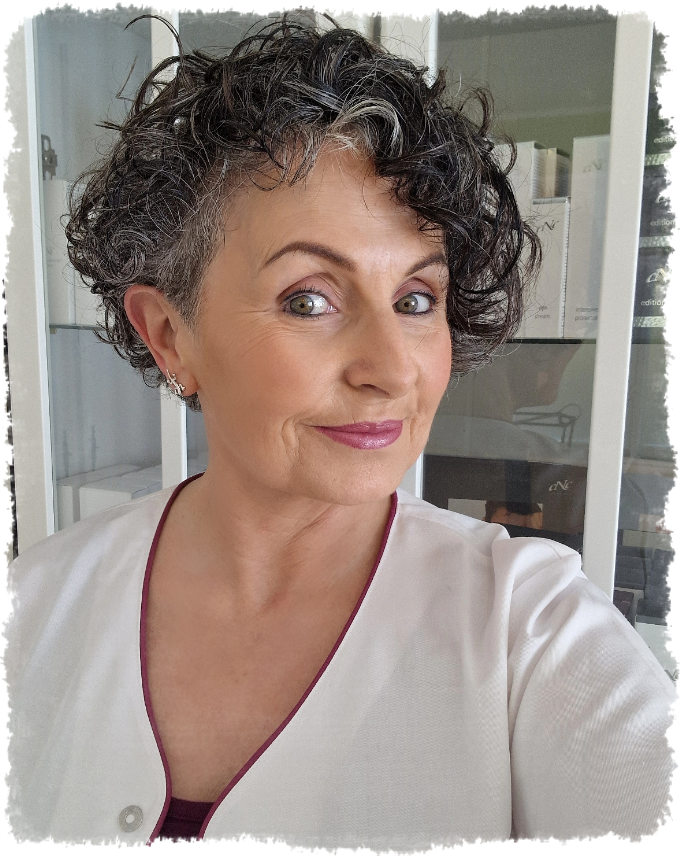 Wimpernlifting von La Bellaposa Professionelles Wimpernlifting La Bellaposa Schmitten